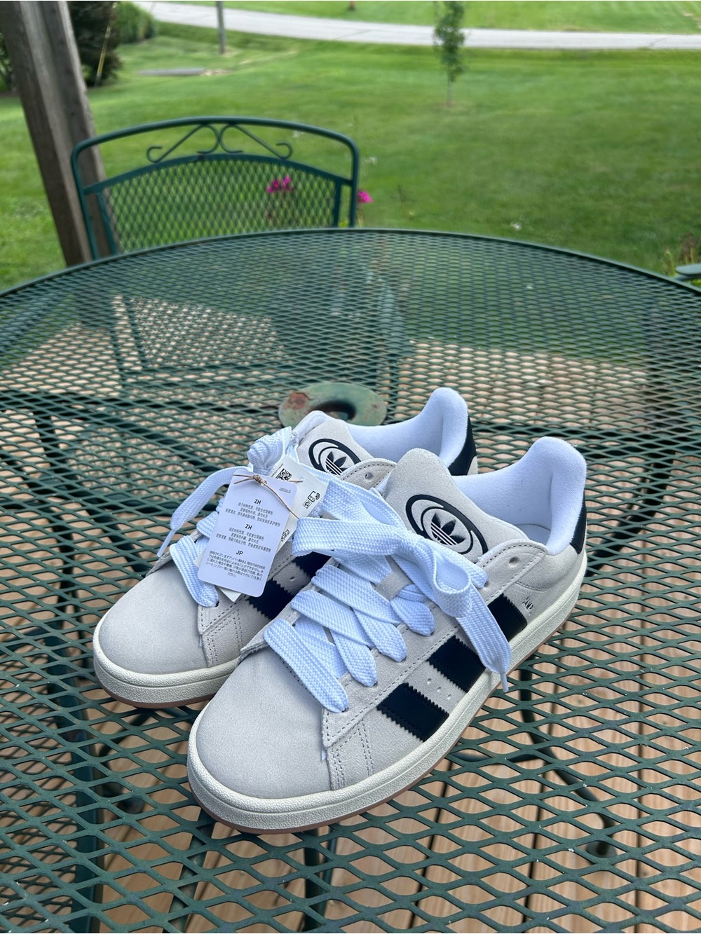 Brand new Adidas campus 00